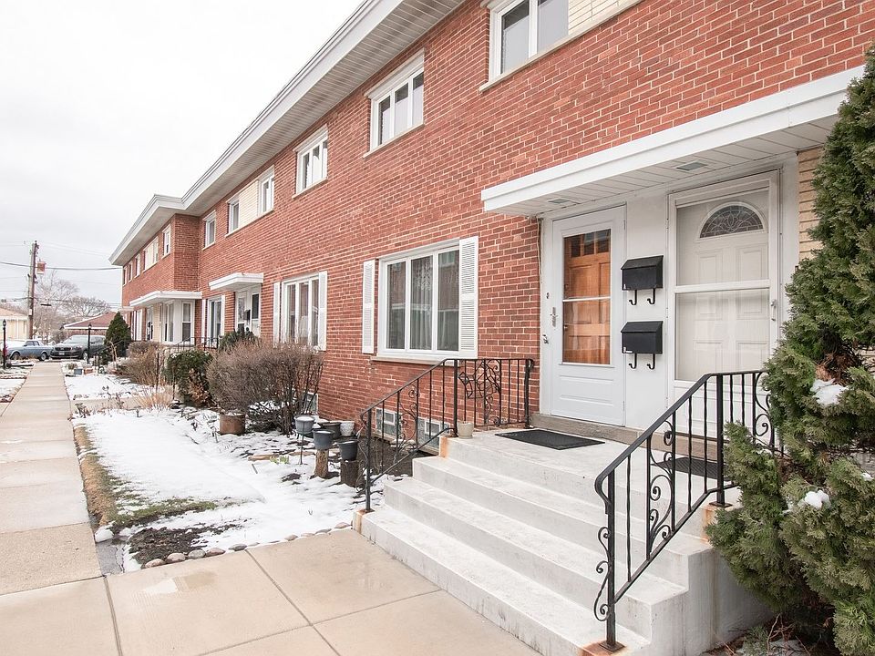 1st image of 7846 W Lawrence Ave Unit B