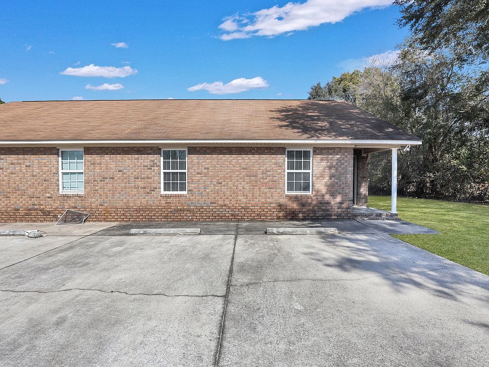 1st image of 22 Webb Ct NE
