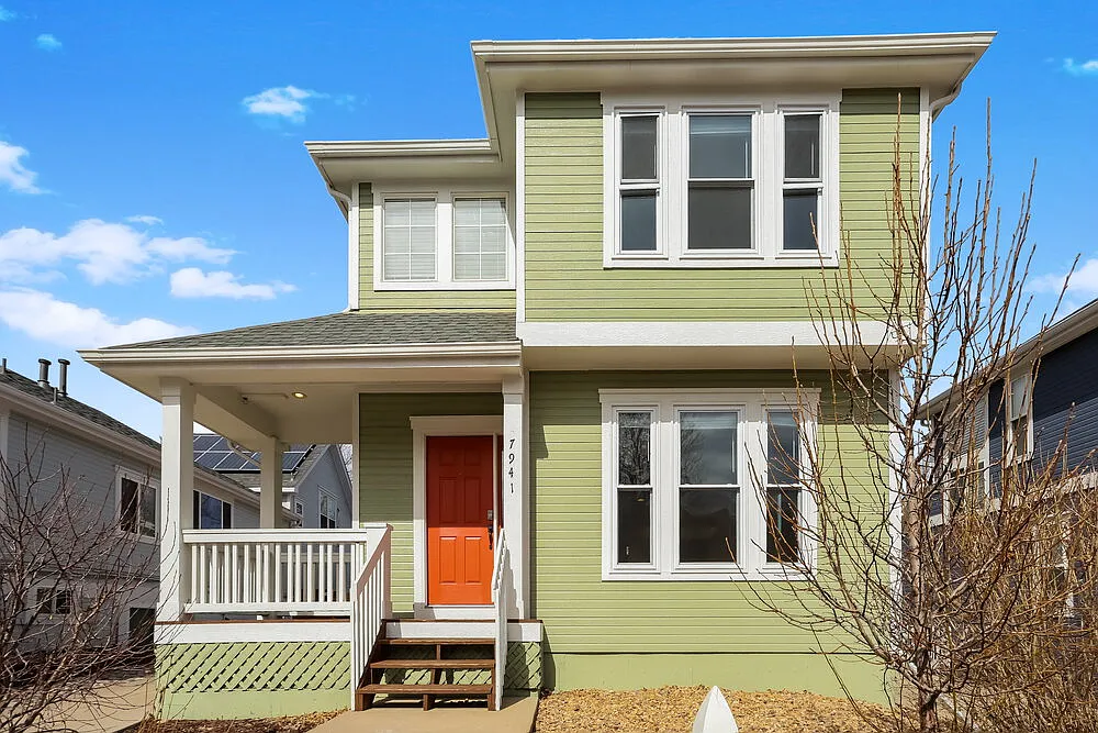 3 bed, 3.5 bath, 1757 sqft, $3,070 — Photo 1