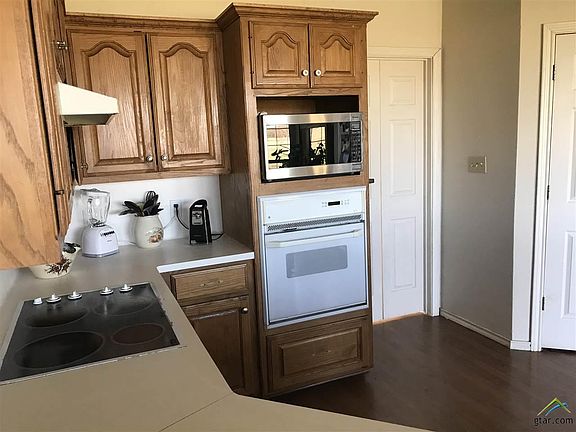 4th image of 1001 High Meadow Dr