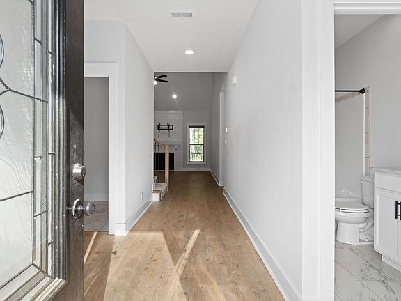 4th image of 1022 Brightwood Ct