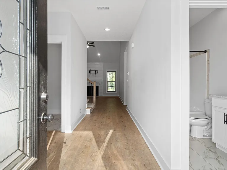 1022 Brightwood Ct — Photo 4