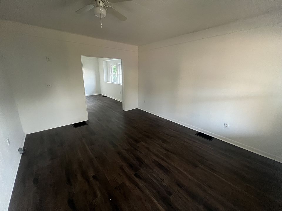 1st image of 1010-1012 Lorain Ave #1