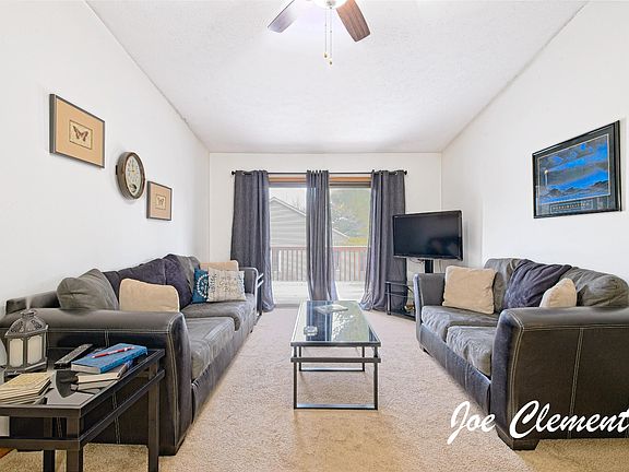 4th image of 8783 Courtland Dr NE