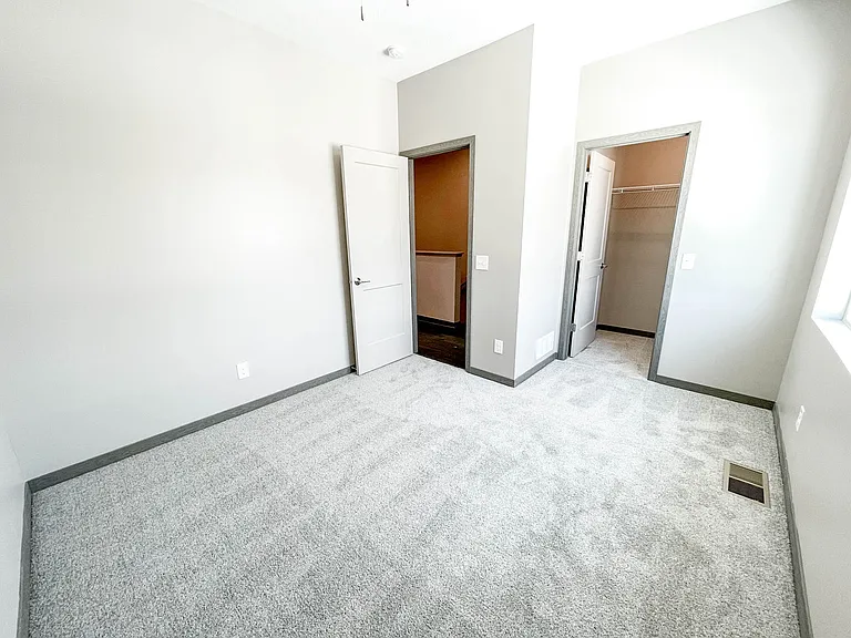 9520 Blacksmith Rd — Photo 11