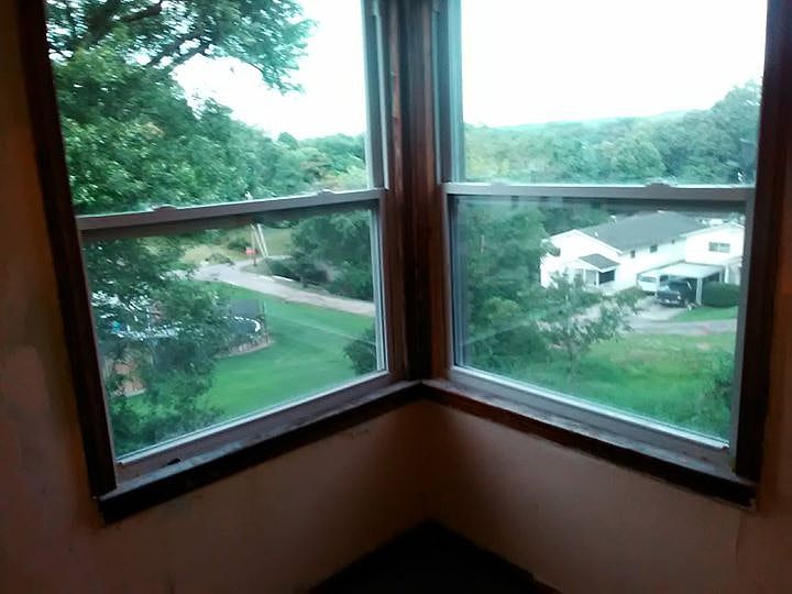 2nd image of 212 Clemm St