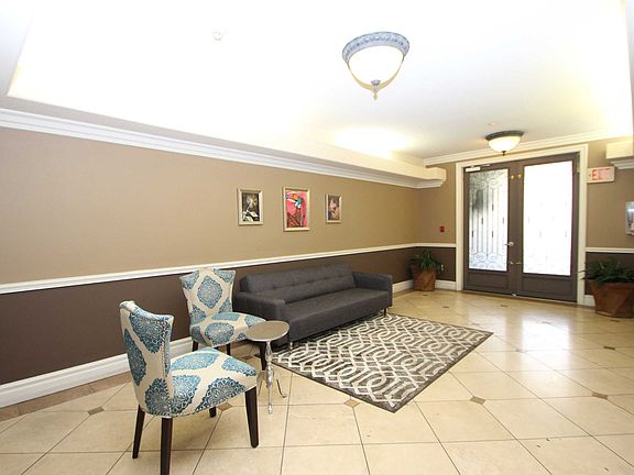 3rd image of 5703 Laurel Canyon Blvd APT 301