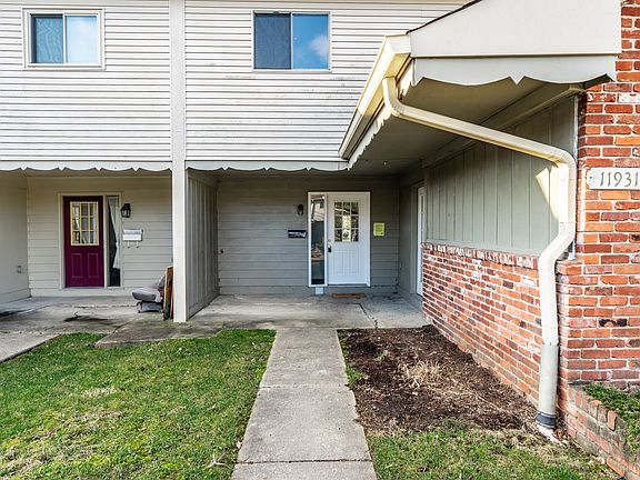 4th image of 11931 E Welland St