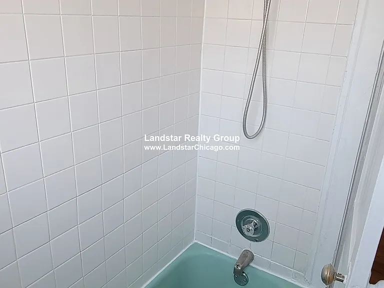 4457 N Maplewood Ave #2 — Photo 7
