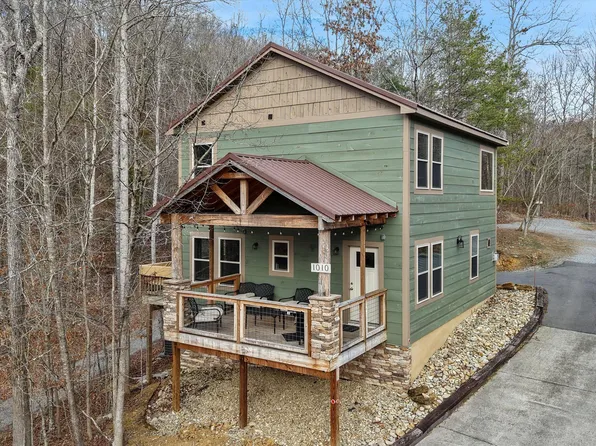 1010 Ravens Ford Way, Sevierville, TN 37876