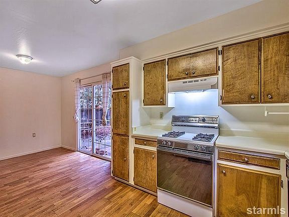 4th image of 2151 Lindenwood Dr