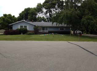 5805 Alburg Ave, Racine, WI 53406