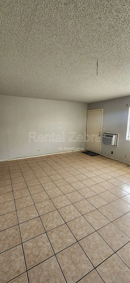 Building Photo - 1114 I St