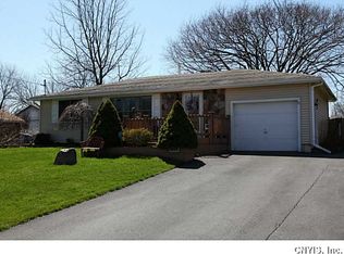 117 Clarewood Dr, Baldwinsville, NY 13027