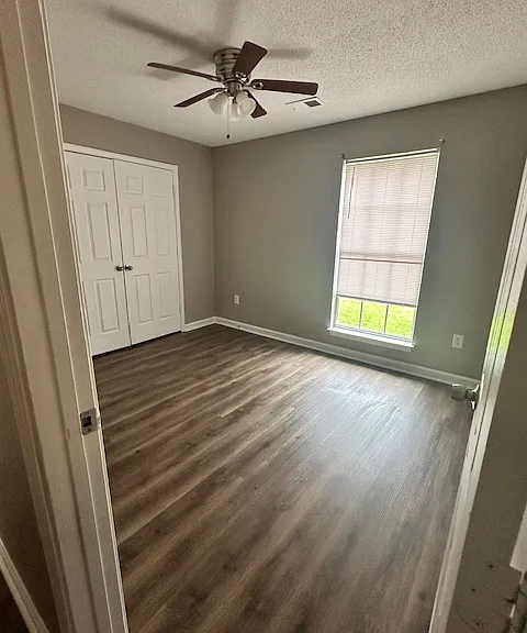 7787 Parkview Cir W — Photo 15