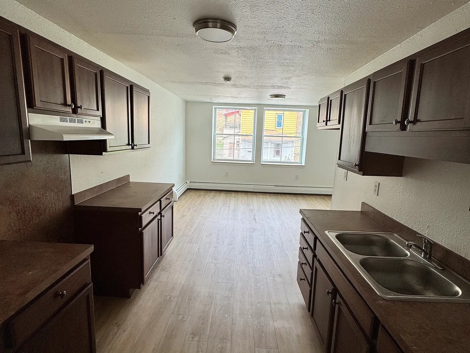 2 bed, 800 sqft, $935 — Photo 4