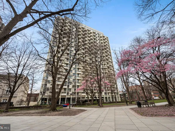 604 S Washington Sq APT 418, Philadelphia, PA 19106