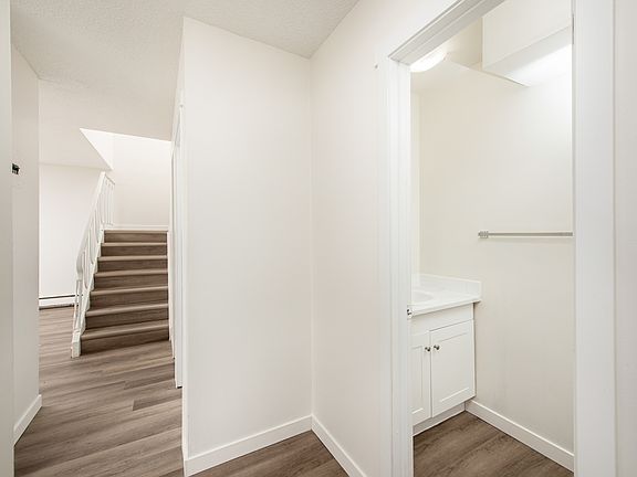 3rd image of 9909 101st St