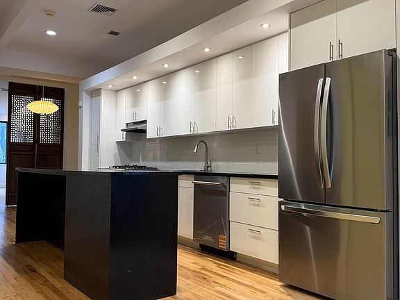 3rd image of 143 W 123rd St #1