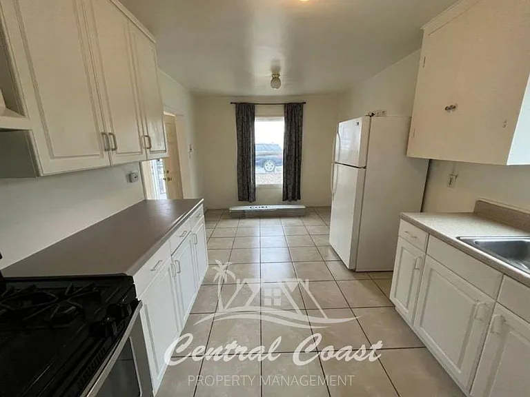 116 S Halcyon Rd — Photo 3