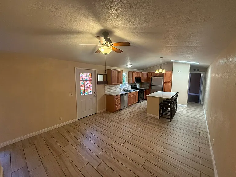 5533 Wheatfield Dr — Photo 4