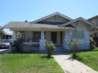 702 W 49th St, Los Angeles, CA 90037