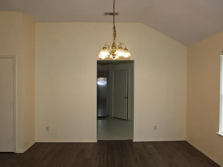 7305 Maplewood Dr — Photo 73