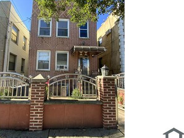 977 Rhinelander Ave FLOOR 2