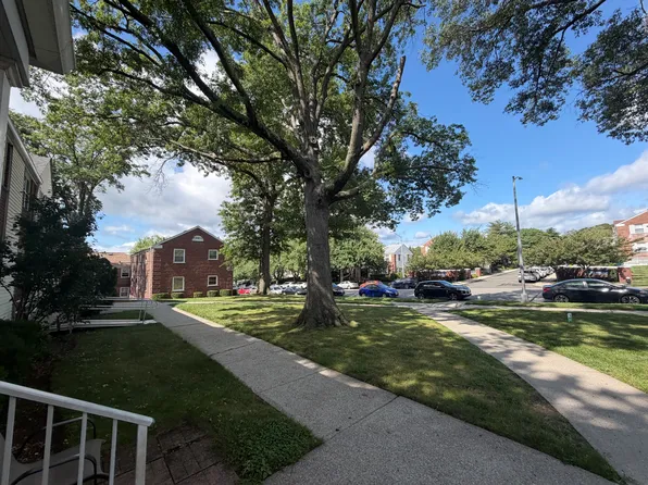 (undisclosed Address), Oakland Gardens, NY 11364