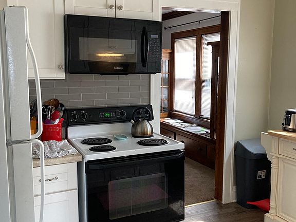 5th image of 1300 Mathews Ave