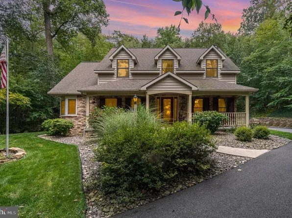 1725 Kleinfeltersville Rd, Stevens, PA 17578