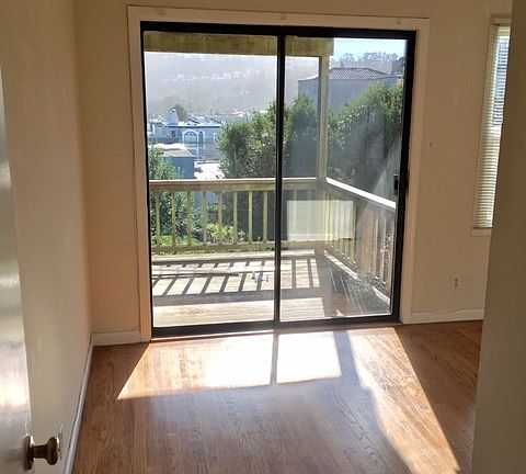 4th image of 1674-1676 Funston Ave #1674