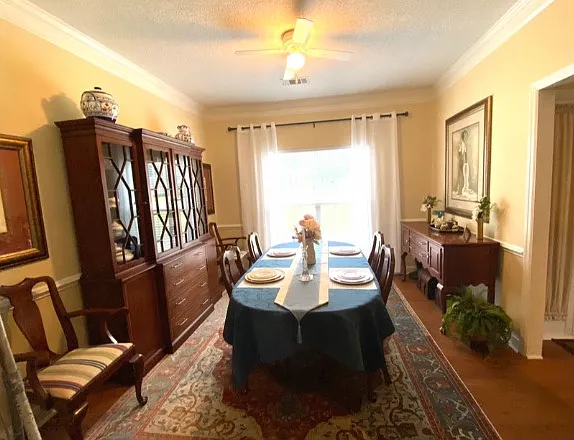 116 Stapleton Dr — Photo 2