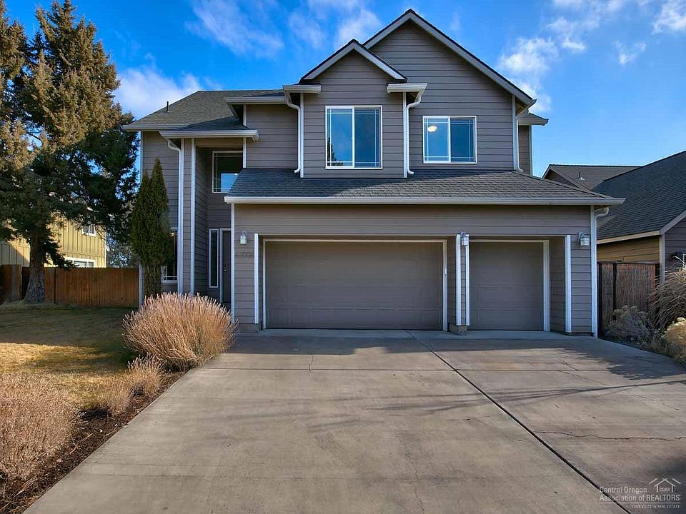 2nd image of 63008 Sawyer Reach Ln