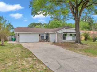 903 Linden Ave, Niceville, FL 32578