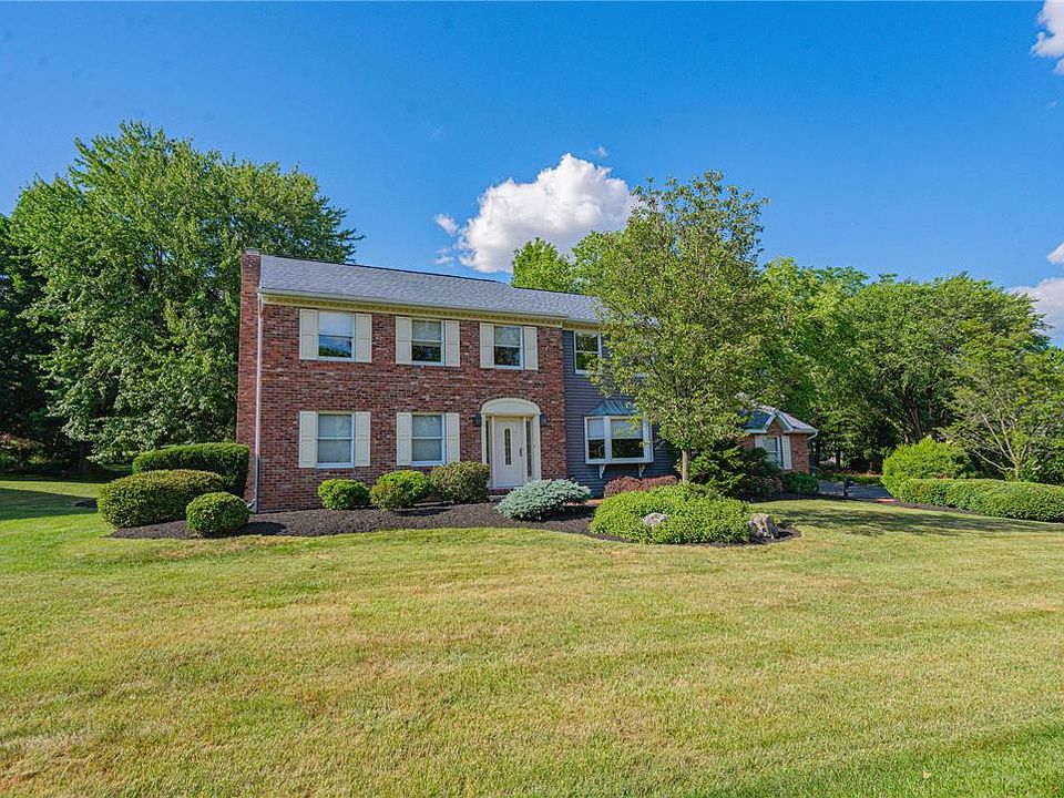 1st image of 1717 Laurel Ln
