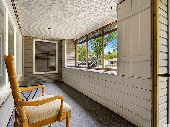 3rd image of 1829 GRANT DRIVE