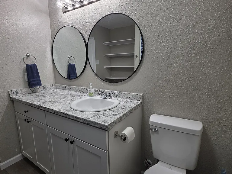 325 S Saunders St #1 — Photo 20