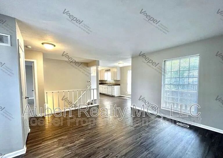 10113 E 67th St — Photo 3