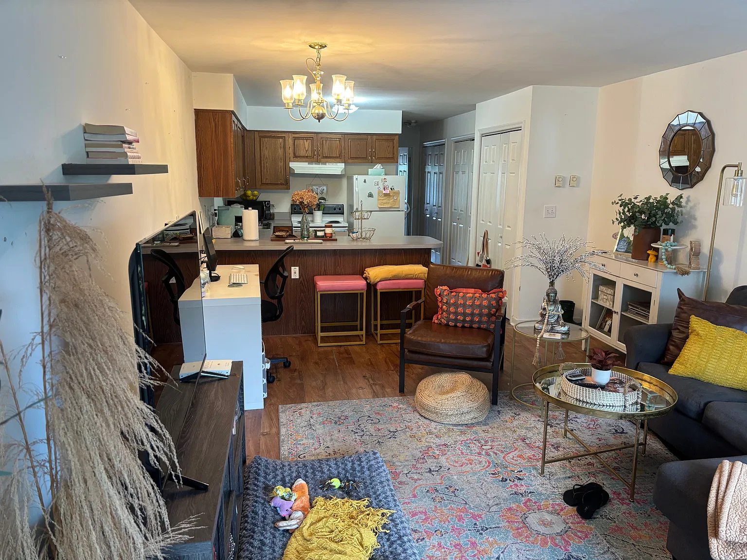 1 bed, 700 sqft, $1,195 — Photo 2
