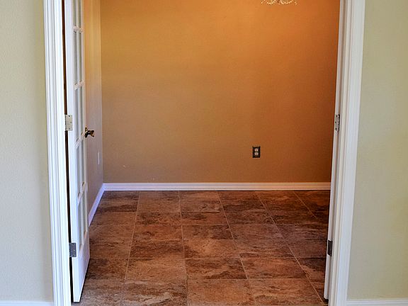 4th image of 17618 24th Avenue Ct E