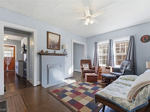 5th image of 1522 Wade Ave