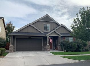 2928 NW Dogwood Ave, Redmond, OR 97756