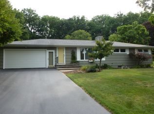 215 Sherbrooke Rd, Manlius, NY 13104