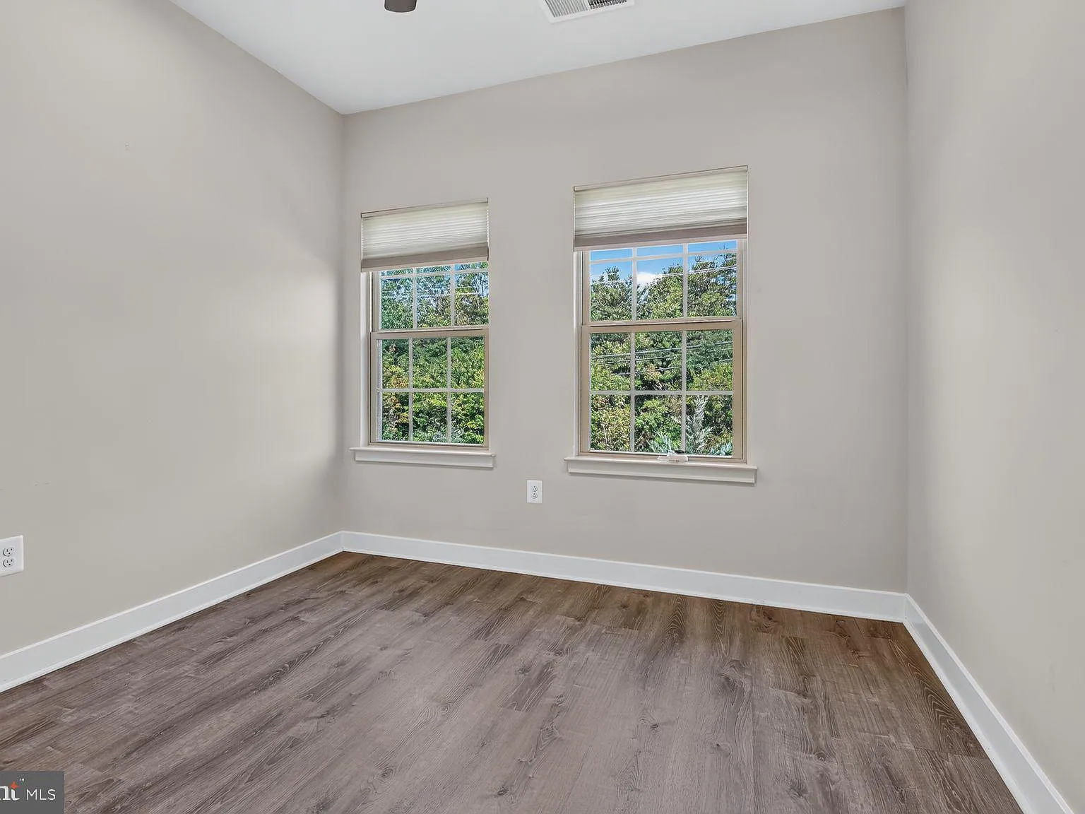 3 bed, 3.5 bath, 1848 sqft, $3,200 — Photo 3