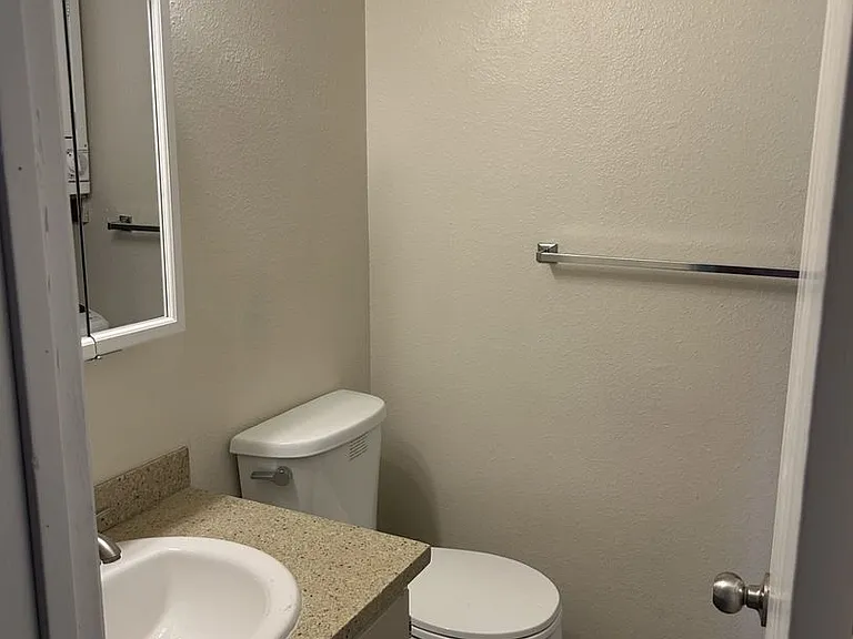 13 S 338th Pl — Photo 3