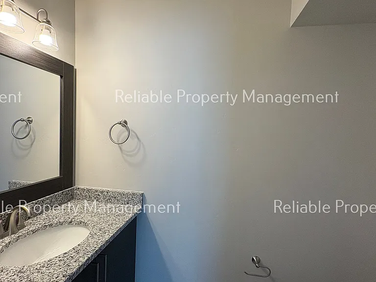 345 Jeremy Ln — Photo 8