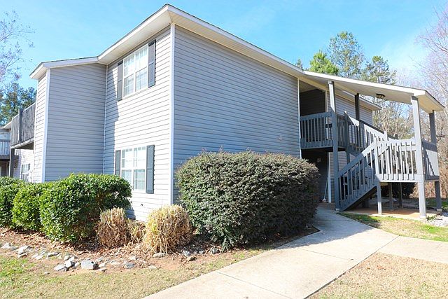 1st image of 118 Windtree Ct APT C