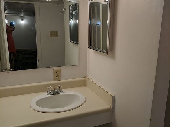5th image of 309 Meyran Ave #1