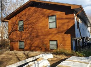 928 Alabama St APT 2, Lawrence, KS 66044